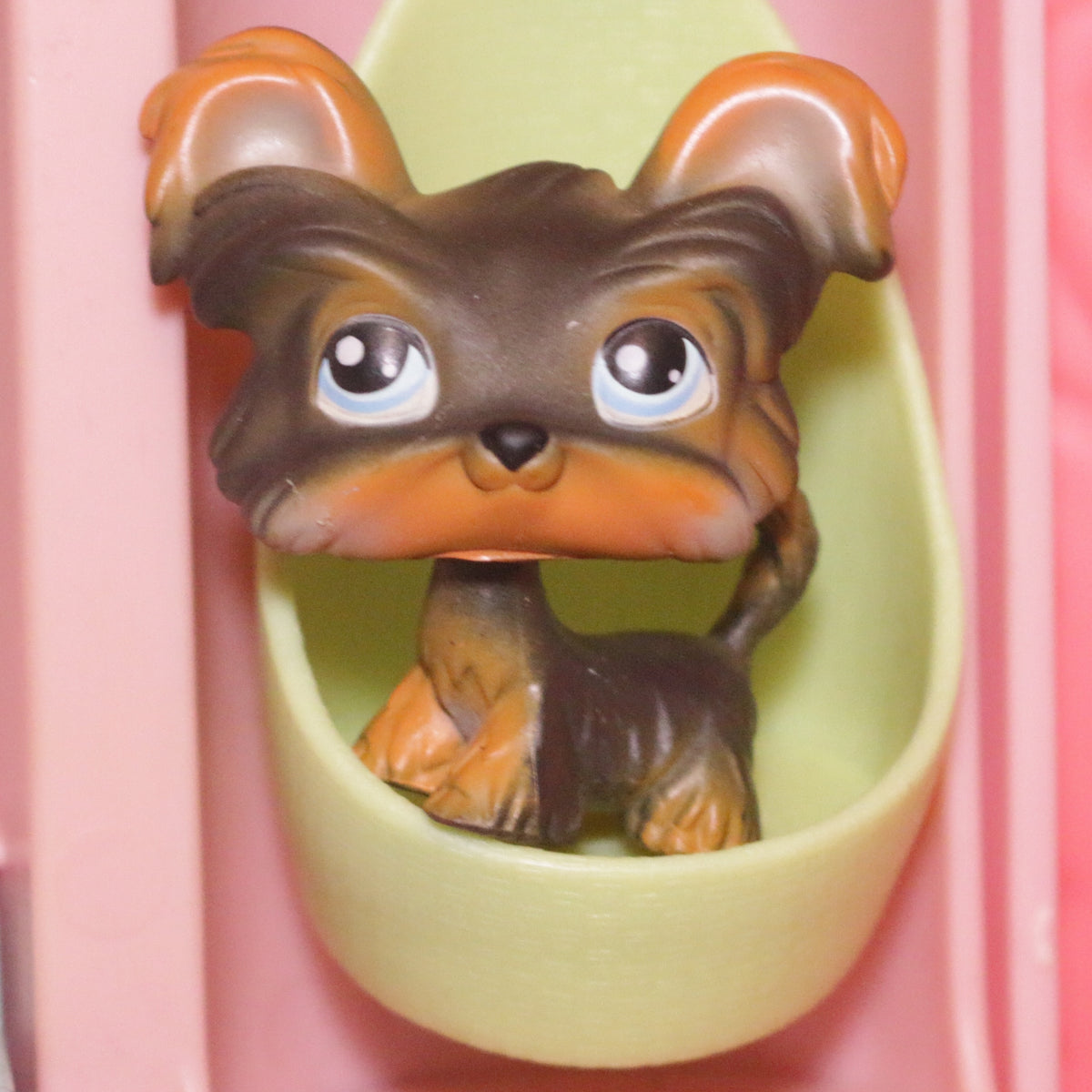 LPS #0141 Shi Tzu (Missing Hair)