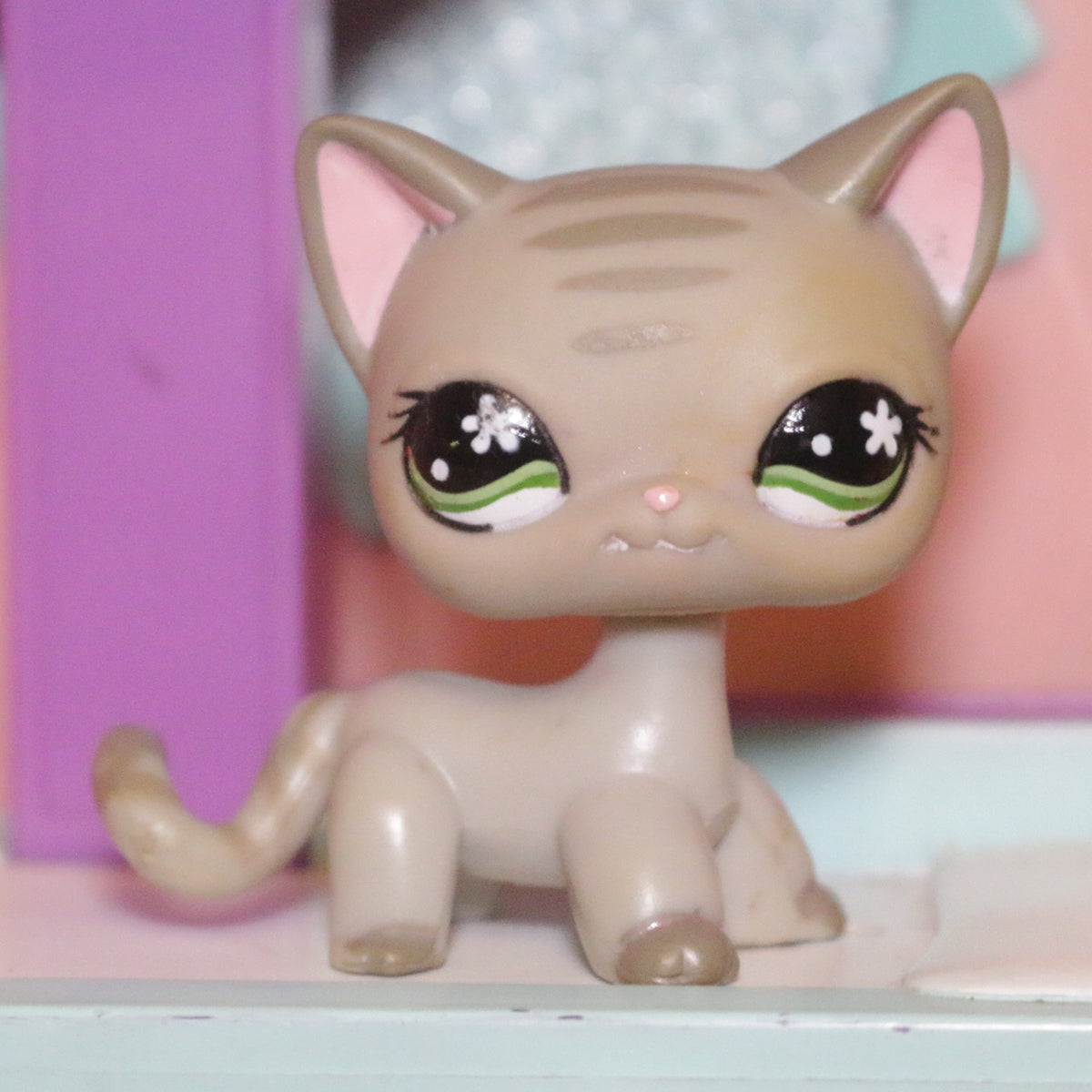 LPS #0483 Shorthair Cat (Damaged)